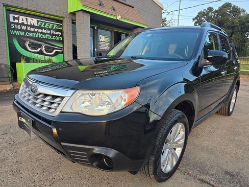 Used 2013 Subaru Forester 2.5X Premium image 2