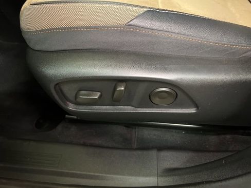 Used 2025 Chevrolet Equinox ACTIV w/ Safety and Technology Package image 50