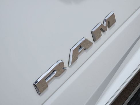 Used 2023 RAM 2500 Big Horn w/ Level 1 Equipment Group image 18