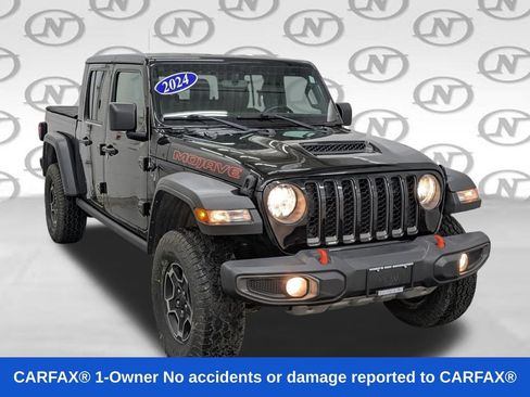 Used 2023 Jeep Gladiator Mojave w/ Dual Top Group AWD/4WD image 39