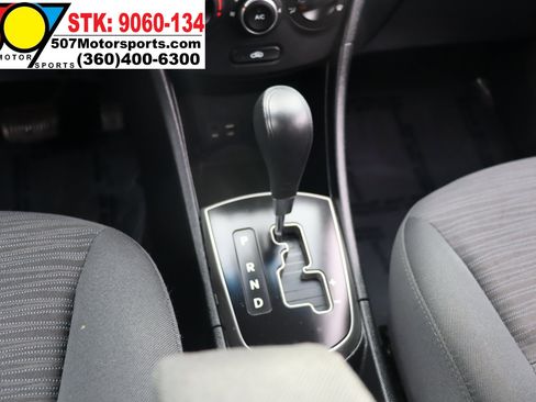 Used 2017 Hyundai Accent SE image 17
