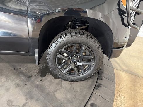 Used 2023 Chevrolet Silverado 1500 LT Trail Boss w/ Protection Package image 38