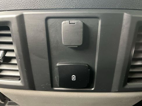 Used 2020 Ford F150 XL w/ Equipment Group 101A Mid AWD/4WD image 10
