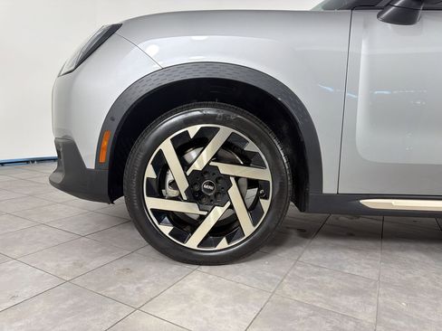 Certified 2025 MINI Cooper Countryman S AWD/4WD image 11