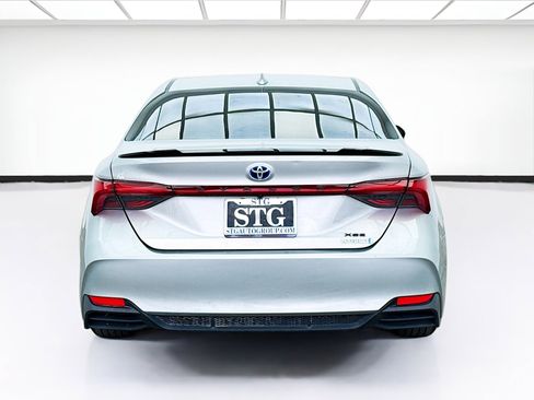 Used 2019 Toyota Avalon XSE w/ Carpet Mat Package image 5