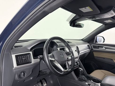 Used 2021 Volkswagen Atlas Cross Sport SEL R-Line image 25