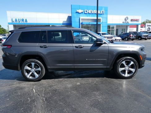 Used 2023 Jeep Grand Cherokee L Limited AWD/4WD image 4