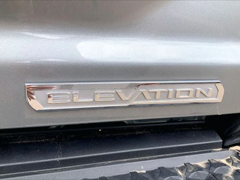 Used 2025 GMC Canyon Elevation w/ Convenience Package AWD/4WD image 9