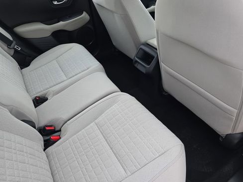 Used 2023 Honda HR-V LX image 13