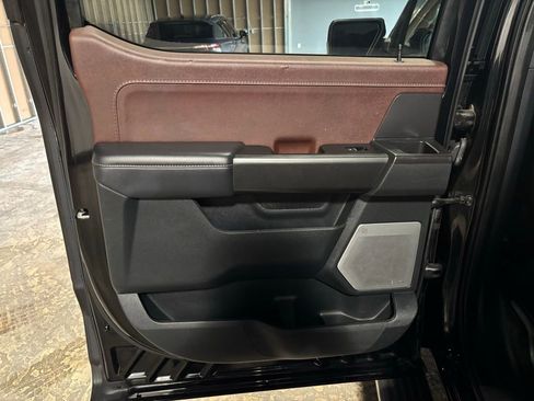 Used 2021 Ford F150 Lariat w/ Equipment Group 502A High image 17