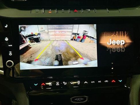 New 2026 Jeep Grand Cherokee Limited w/ Limited Altitude Package image 15