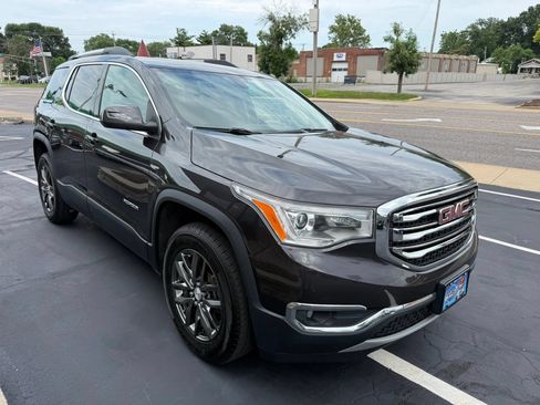 Used 2017 GMC Acadia SLT FWD image 5