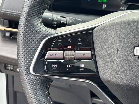 Used 2024 Nissan Ariya EVOLVE+ e-4ORCE image 25