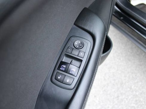 Used 2017 Dodge Challenger SXT RWD image 11