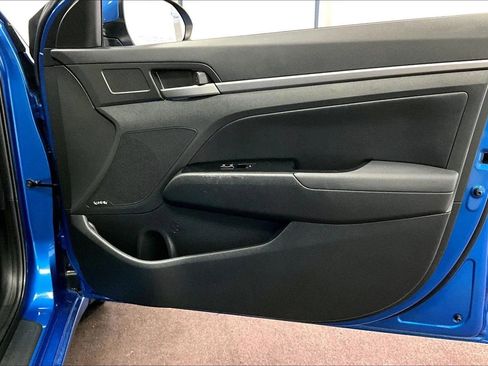 Used 2017 Hyundai Elantra Limited w/ Limited Tech Package 04 image 23