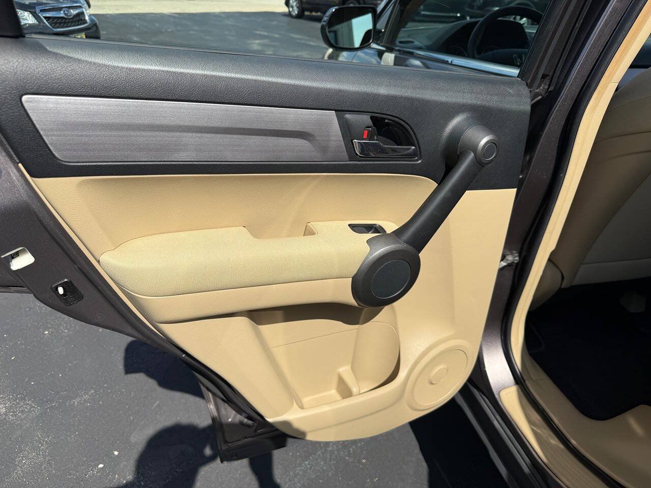 Used 2010 Honda CR-V LX image 27
