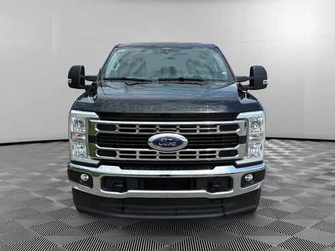 Used 2025 Ford F250 XLT AWD/4WD image 8