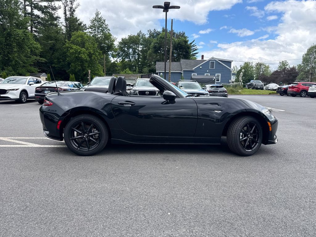 New 2026 MAZDA MX-5 Miata Sport w/ Appearance Package RWD image 7