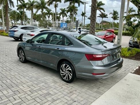 Used 2021 Volkswagen Jetta SEL image 4