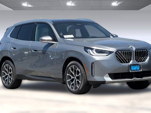 Used 2025 BMW X3 xDrive30i w/ Convenience Package image 6