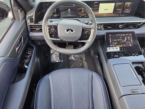 New 2026 INFINITI QX80 4WD image 11