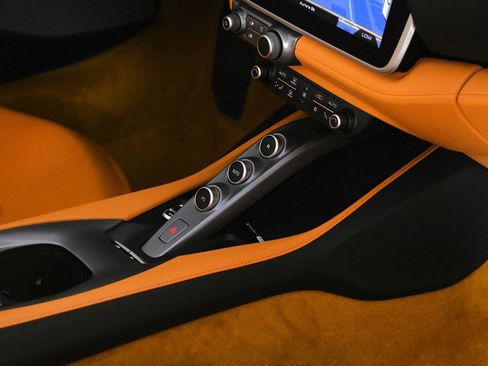 Used 2020 Ferrari Portofino Base image 23