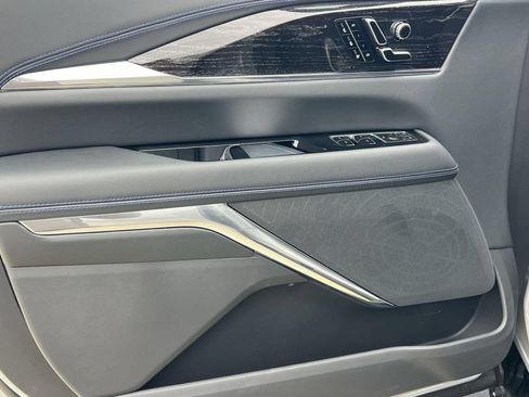 New 2026 Cadillac Escalade IQL Luxury AWD/4WD image 10
