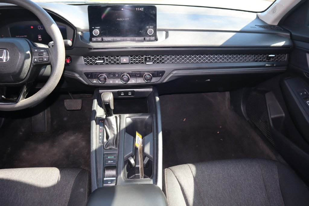 Used 2023 Honda Accord EX image 18