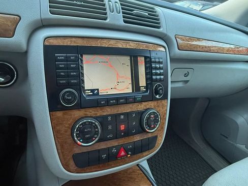 Used 2007 Mercedes-Benz R 350 4MATIC image 21
