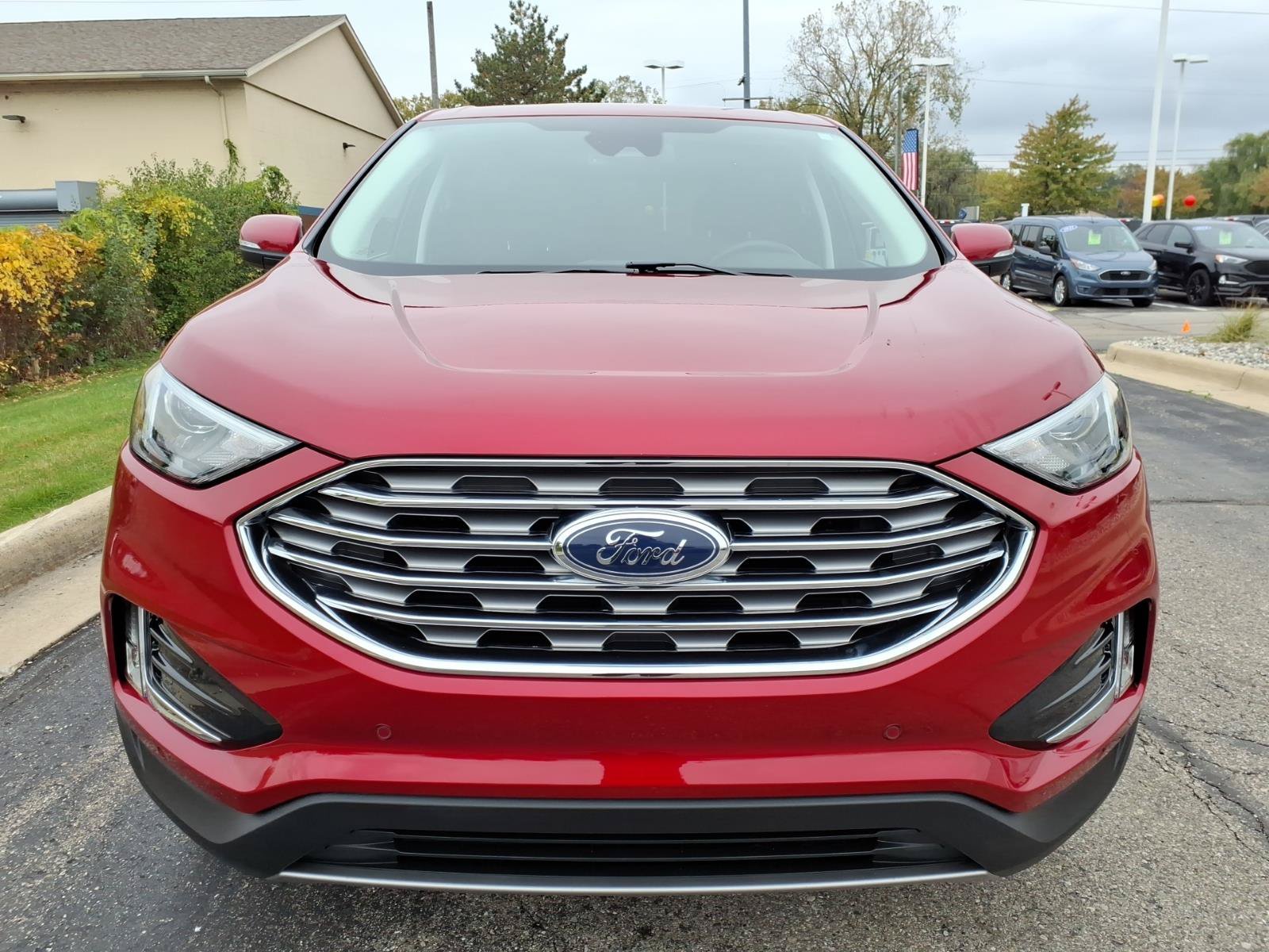 Certified 2024 Ford Edge Titanium AWD/4WD image 2