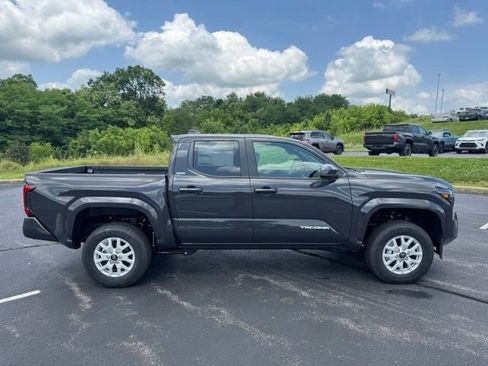 New 2026 Toyota Tacoma SR5 AWD/4WD image 2