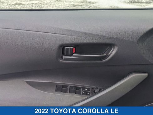 Used 2022 Toyota Corolla LE image 13