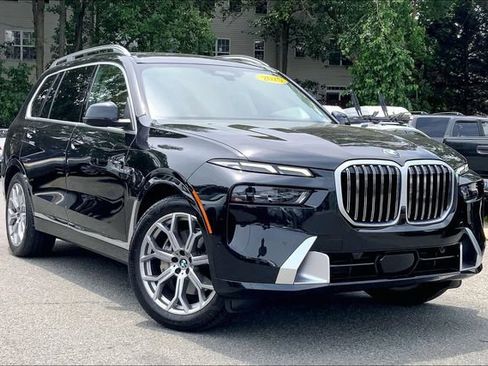 Used 2025 BMW X7 xDrive40i w/ Executive Package AWD/4WD image 1