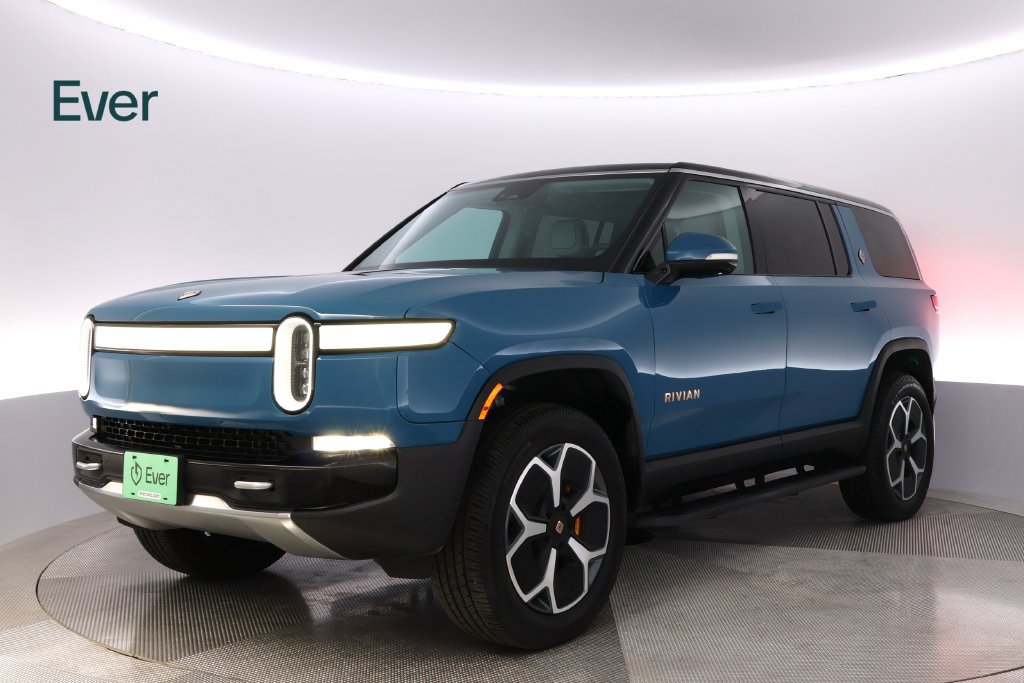 Used 2023 Rivian R1S Launch Edition Quad AWD/4WD image 2