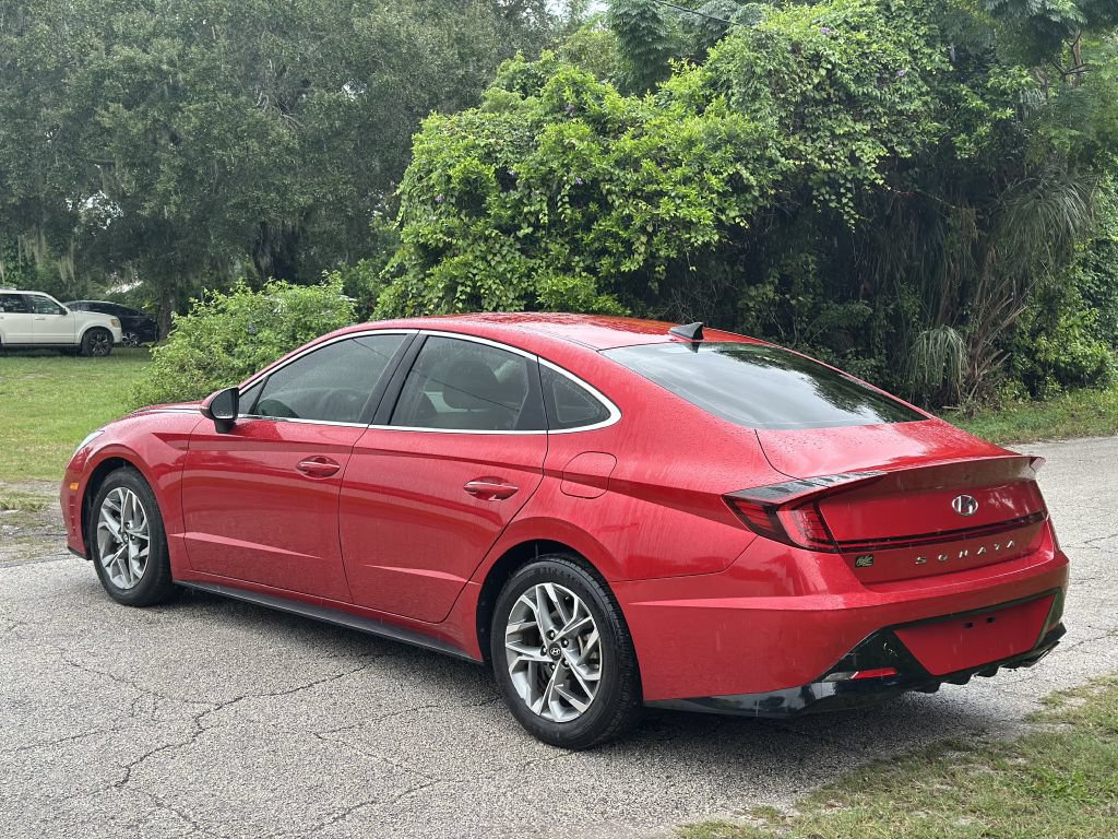Used 2020 Hyundai Sonata SEL w/ Premium Package FWD image 11