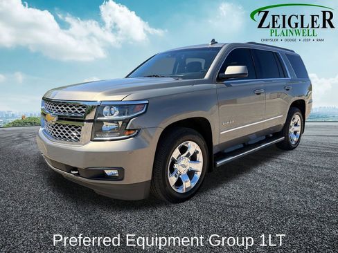 Used 2017 Chevrolet Tahoe LT w/ LT Signature Package AWD/4WD image 2
