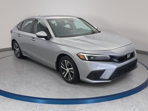 Used 2024 Honda Civic LX image 3