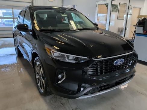 Certified 2023 Ford Escape Platinum image 7