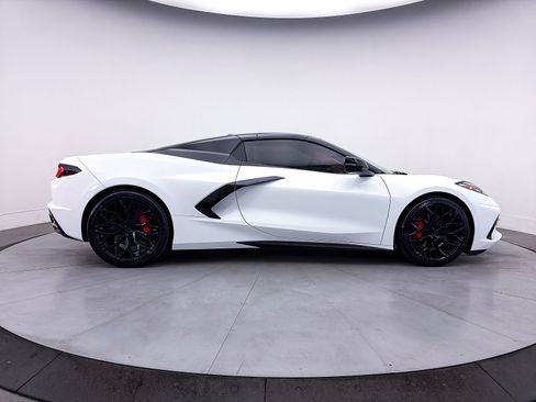 Used 2024 Chevrolet Corvette Stingray Premium Conv w/ Battery Protection Package RWD image 38