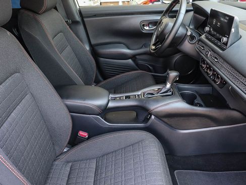 Certified 2025 Honda HR-V Sport image 19