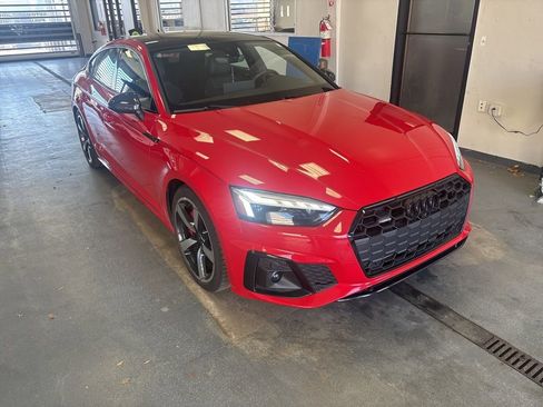 Used 2022 Audi A5 2.0T Premium Plus image 1