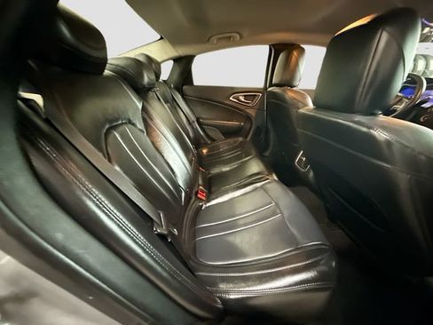Used 2015 Chrysler 200 C w/ Navigation & Sound Group I image 28