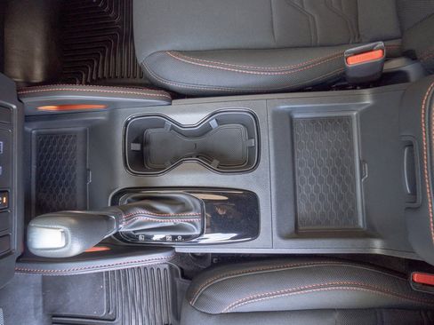 Used 2024 Nissan Frontier PRO-4X w/ Technology Package image 10