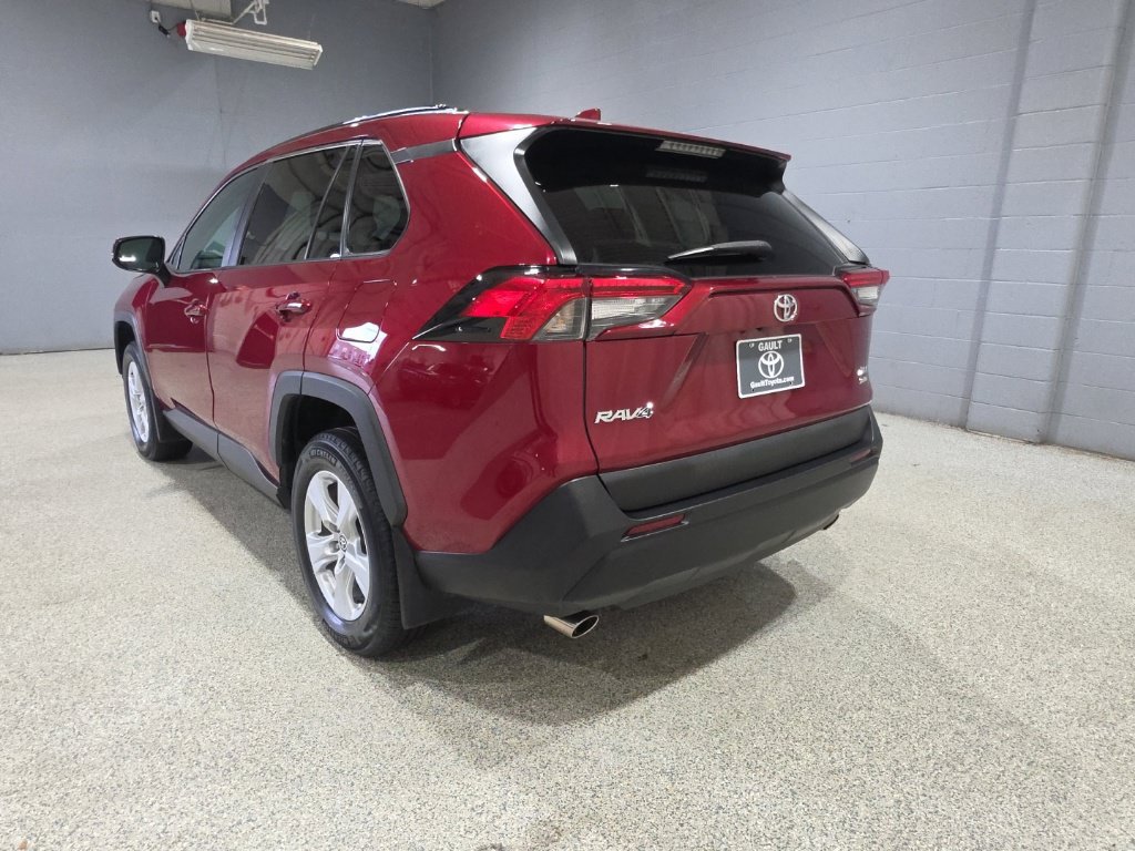 Certified 2021 Toyota RAV4 XLE w/ Convenience Package AWD/4WD image 7
