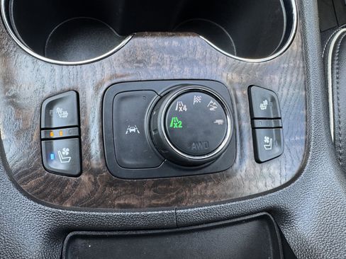 Used 2021 GMC Acadia Denali w/ Denali Ultimate Package AWD/4WD image 37