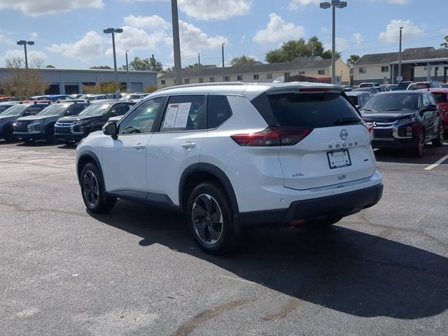 Used 2025 Nissan Rogue SV w/ SV Premium Package AWD/4WD image 8