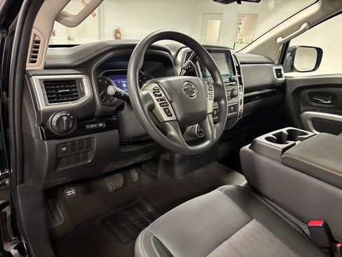 Used 2021 Nissan Titan SV w/ Accessory Utility Package image 26