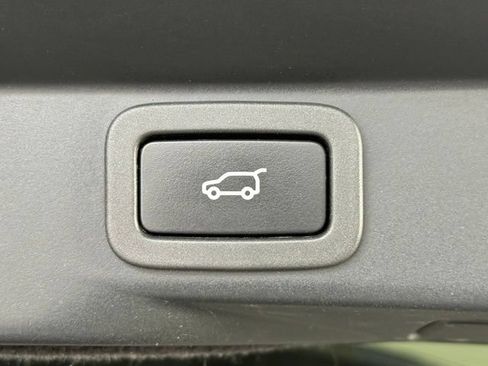 Used 2020 Land Rover Range Rover Sport HSE AWD/4WD image 18