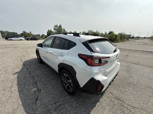 Used 2024 Subaru Crosstrek 2.0i Premium AWD/4WD image 3