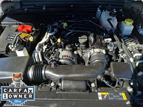 Used 2022 Jeep Gladiator Willys image 29